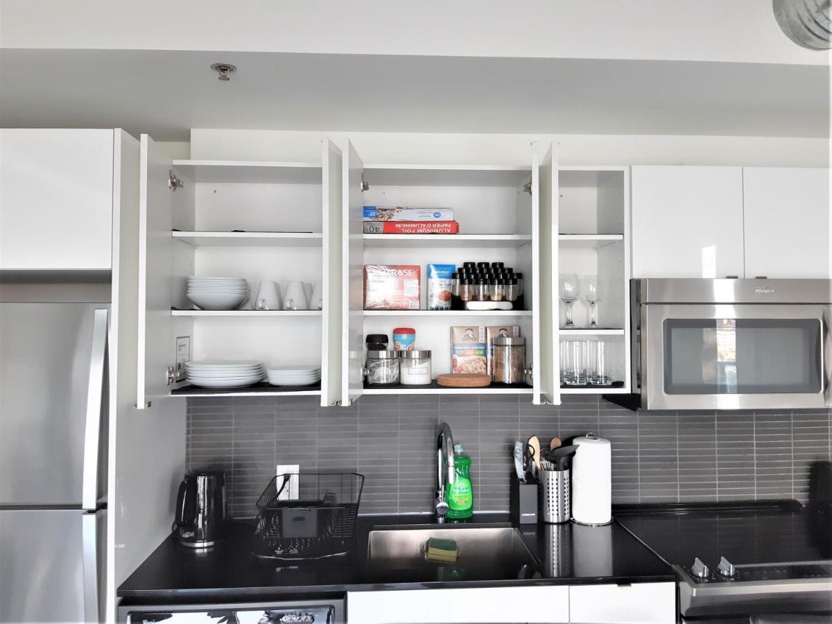 Luxury Skyline Condo In Downtown Free 24/7 Parking Winnipeg Exteriér fotografie