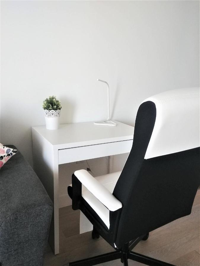 Luxury Skyline Condo In Downtown Free 24/7 Parking Winnipeg Exteriér fotografie
