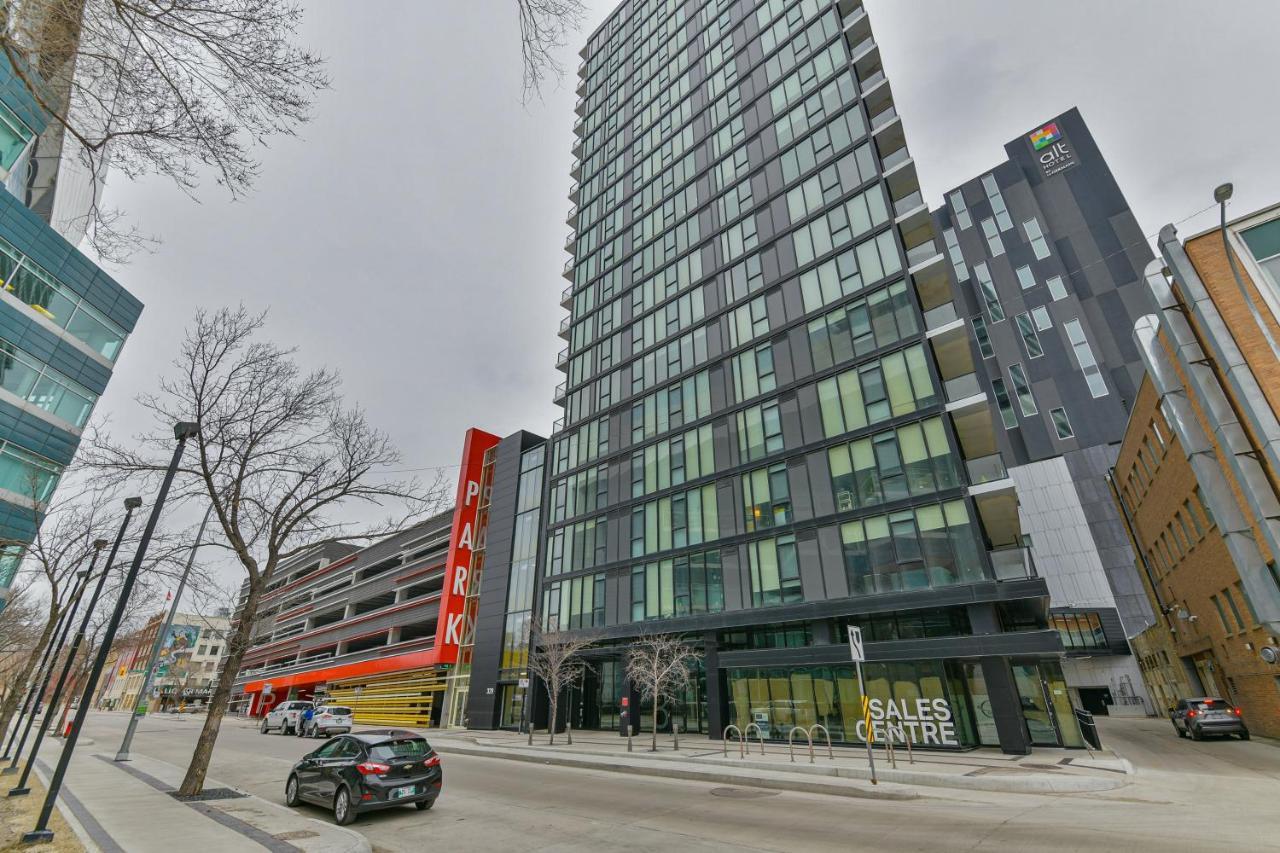 Luxury Skyline Condo In Downtown Free 24/7 Parking Winnipeg Exteriér fotografie
