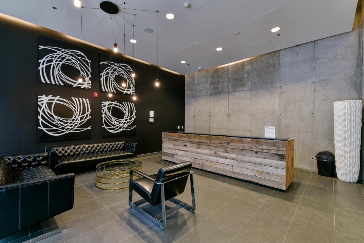 Luxury Skyline Condo In Downtown Free 24/7 Parking Winnipeg Exteriér fotografie